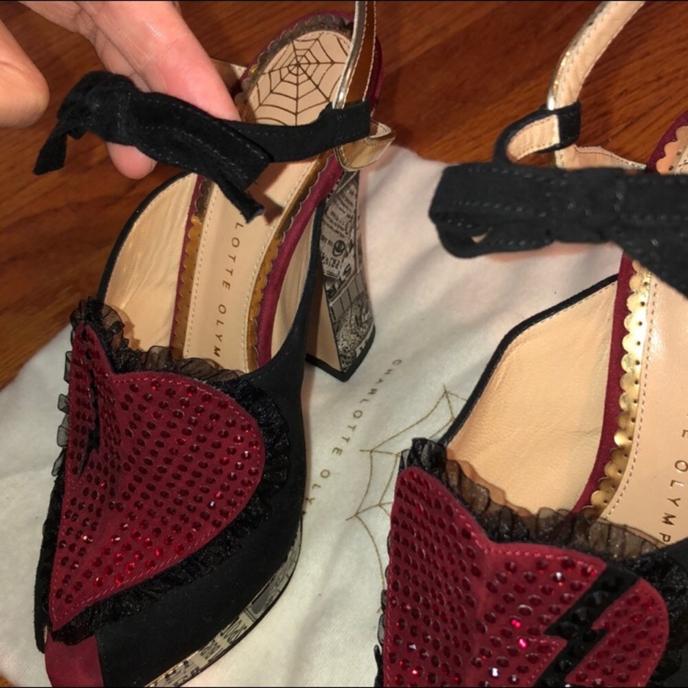 🔥NWOT Charlotte Olympia Heels